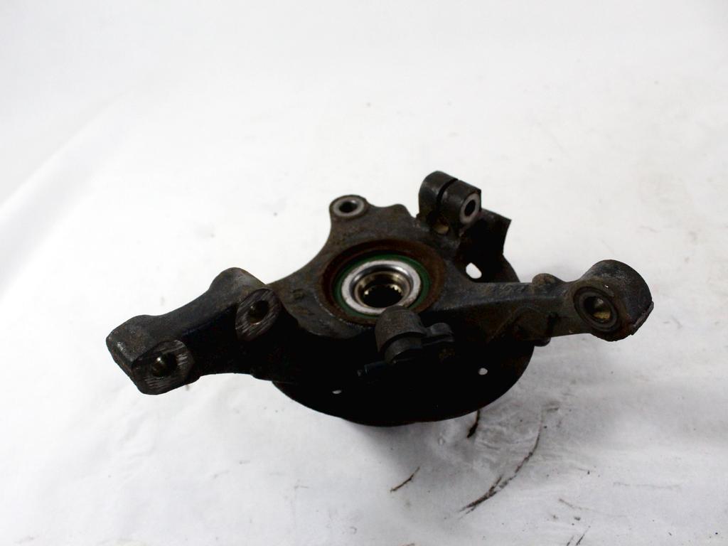 LEVI VRTLJIVI LEZAJ / PESTO KOLESA Z LEZAJEM SPREDAJ OEM N. 9156140 ORIGINAL REZERVNI DEL OPEL CORSA C X01 (10/2000 - 2004) BENZINA LETNIK 2001