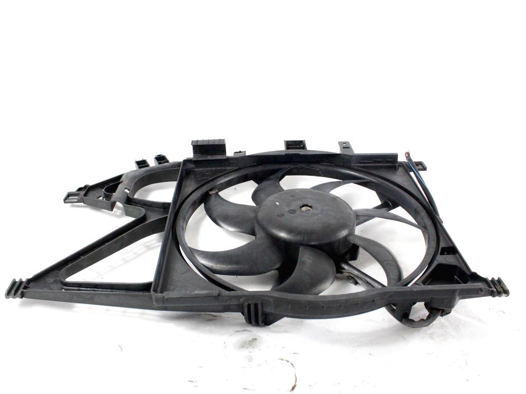 VENTILATOR HLADILNIKA OEM N. 24445153 ORIGINAL REZERVNI DEL OPEL CORSA C X01 (10/2000 - 2004) BENZINA LETNIK 2001