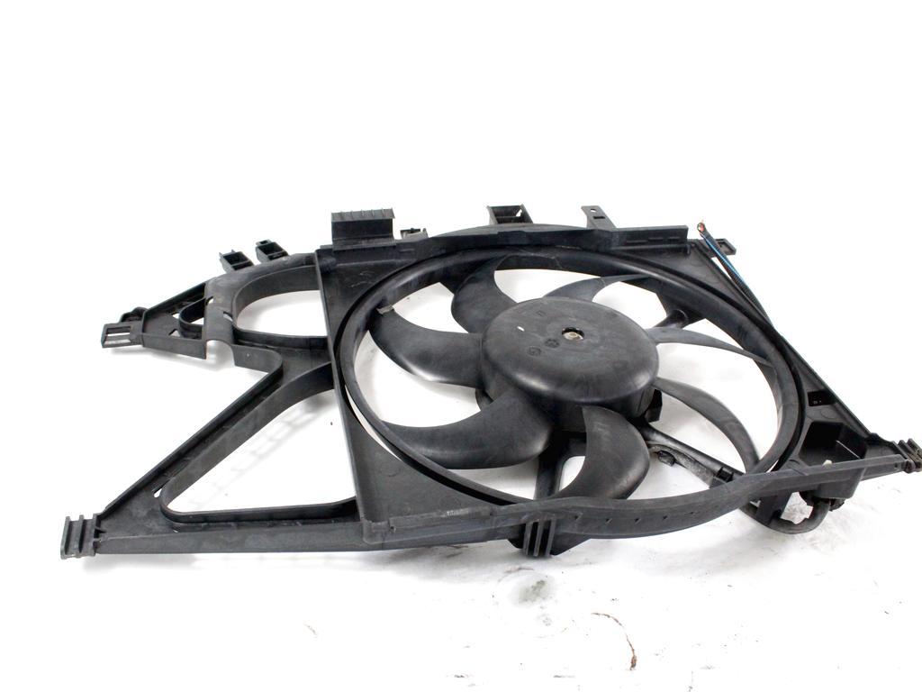 VENTILATOR HLADILNIKA OEM N. 24445153 ORIGINAL REZERVNI DEL OPEL CORSA C X01 (10/2000 - 2004) BENZINA LETNIK 2001