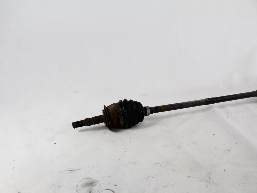 DESNA SPREDNJA POGONSKA GRED  OEM N. 24427064 ORIGINAL REZERVNI DEL OPEL CORSA C X01 (10/2000 - 2004) BENZINA LETNIK 2001