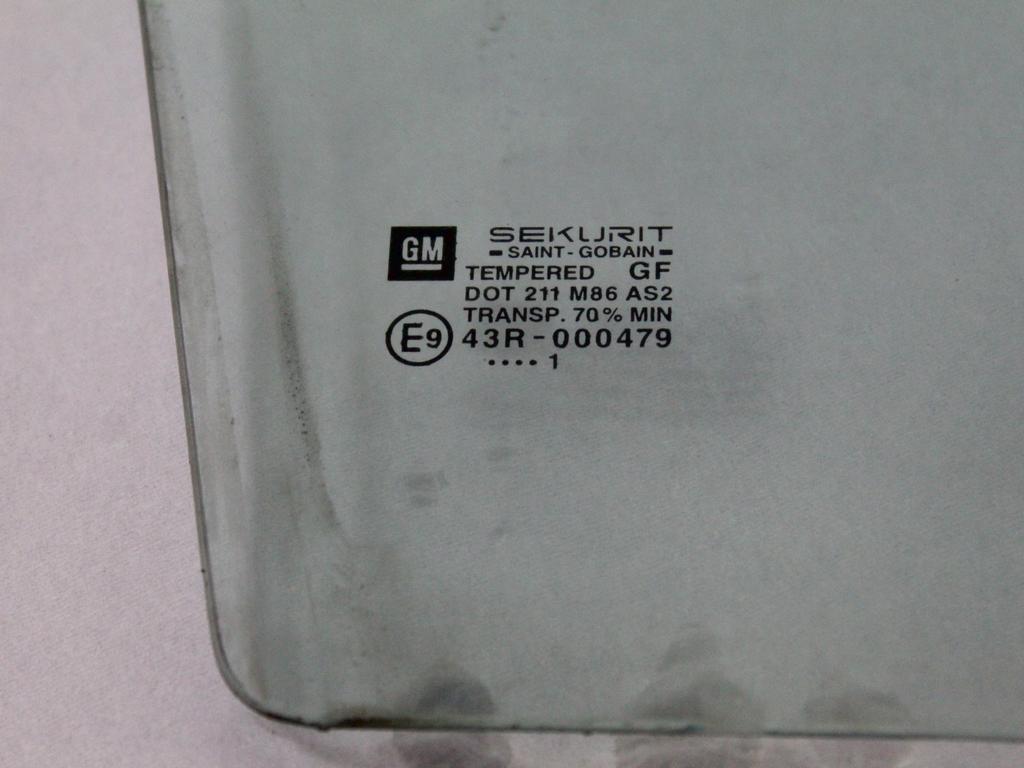 STEKLO ZADNJIH DESNIH VRAT OEM N. 9113430 ORIGINAL REZERVNI DEL OPEL CORSA C X01 (10/2000 - 2004) BENZINA LETNIK 2001