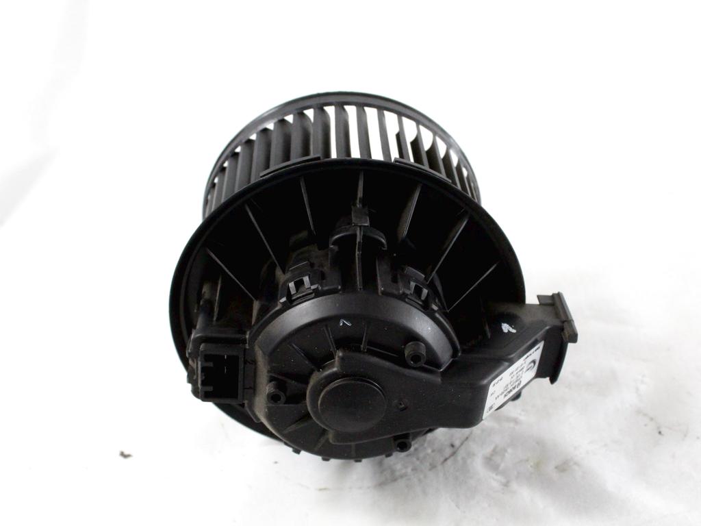 VENTILATOR  KABINE  OEM N. 8E2H-18456-AA ORIGINAL REZERVNI DEL FORD FIESTA CB1 CNN MK6 (09/2008 - 11/2012) BENZINA/GPL LETNIK 2009