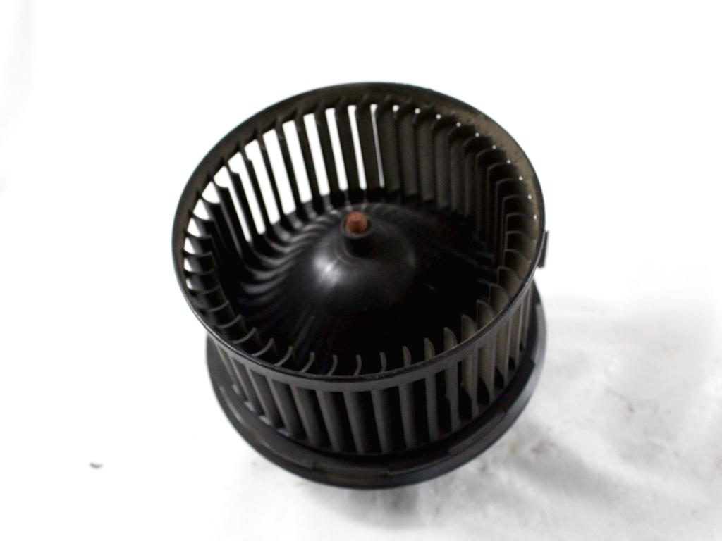 VENTILATOR  KABINE  OEM N. 8E2H-18456-AA ORIGINAL REZERVNI DEL FORD FIESTA CB1 CNN MK6 (09/2008 - 11/2012) BENZINA/GPL LETNIK 2009