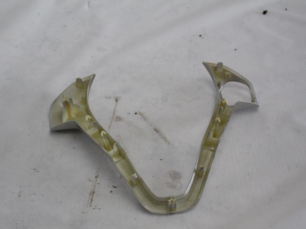 NOTRANJE OKRASNE LETVE  OEM N.  ORIGINAL REZERVNI DEL FORD FIESTA CB1 CNN MK6 (09/2008 - 11/2012) BENZINA/GPL LETNIK 2009