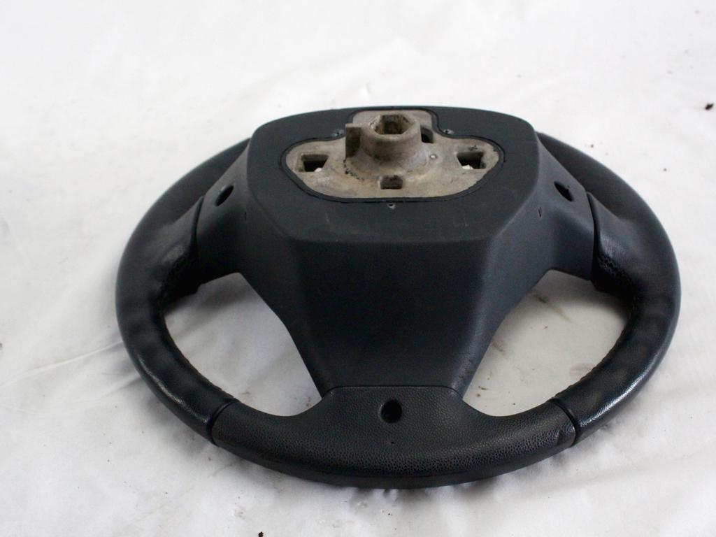 VOLAN OEM N. 1666084 ORIGINAL REZERVNI DEL FORD FIESTA CB1 CNN MK6 (09/2008 - 11/2012) BENZINA/GPL LETNIK 2009