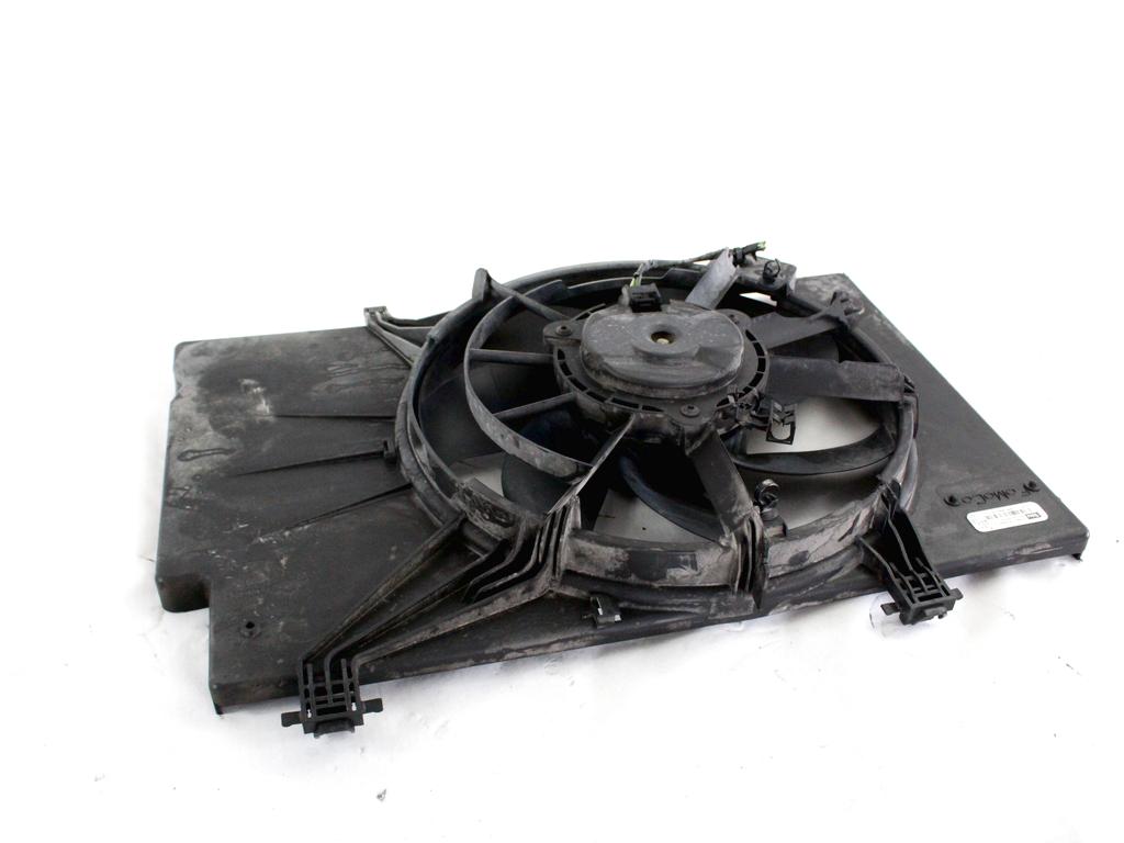 VENTILATOR HLADILNIKA OEM N. 8V51-8C607-AF ORIGINAL REZERVNI DEL FORD FIESTA CB1 CNN MK6 (09/2008 - 11/2012) BENZINA/GPL LETNIK 2009