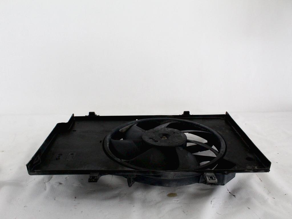 VENTILATOR HLADILNIKA OEM N. 8V51-8C607-AF ORIGINAL REZERVNI DEL FORD FIESTA CB1 CNN MK6 (09/2008 - 11/2012) BENZINA/GPL LETNIK 2009