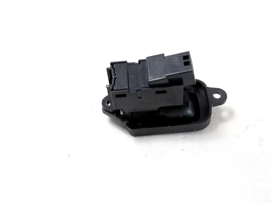 ZADNJE STIKALO OEM N. 31272013 ORIGINAL REZERVNI DEL VOLVO V60 MK1 (2010 - 2018)DIESEL LETNIK 2013