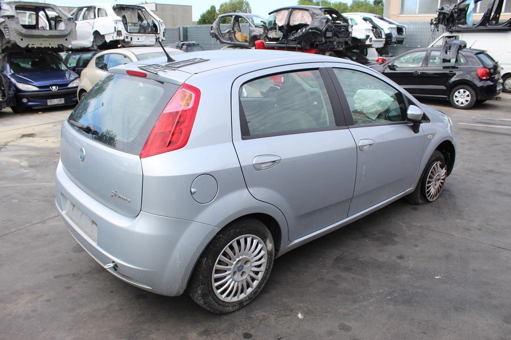 FIAT GRANDE PUNTO 1.2 B 48KW 5M 5P (2006) RICAMBI IN MAGAZZINO