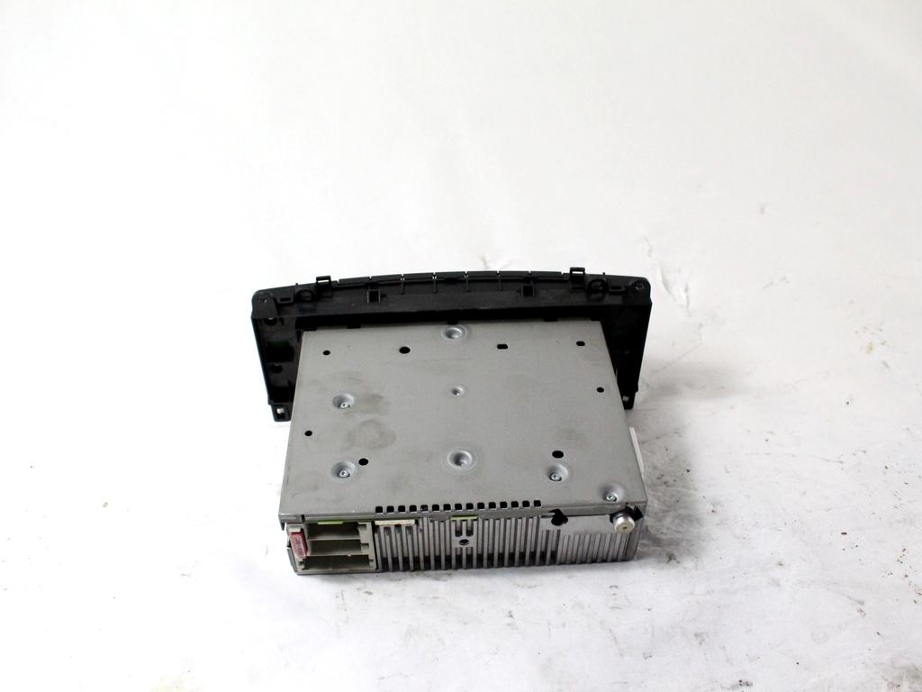 RADIO CD / OJACEVALNIK / IMETNIK HIFI OEM N. A1698200486 ORIGINAL REZERVNI DEL MERCEDES CLASSE A W169 5P C169 3P (2004 - 04/2008) DIESEL LETNIK 2006