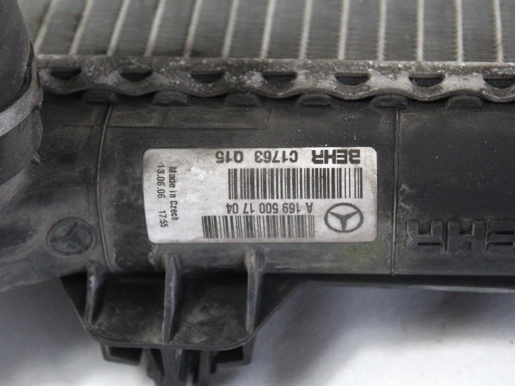 RADIATOR VODE OEM N. A1695000403 ORIGINAL REZERVNI DEL MERCEDES CLASSE A W169 5P C169 3P (2004 - 04/2008) DIESEL LETNIK 2006