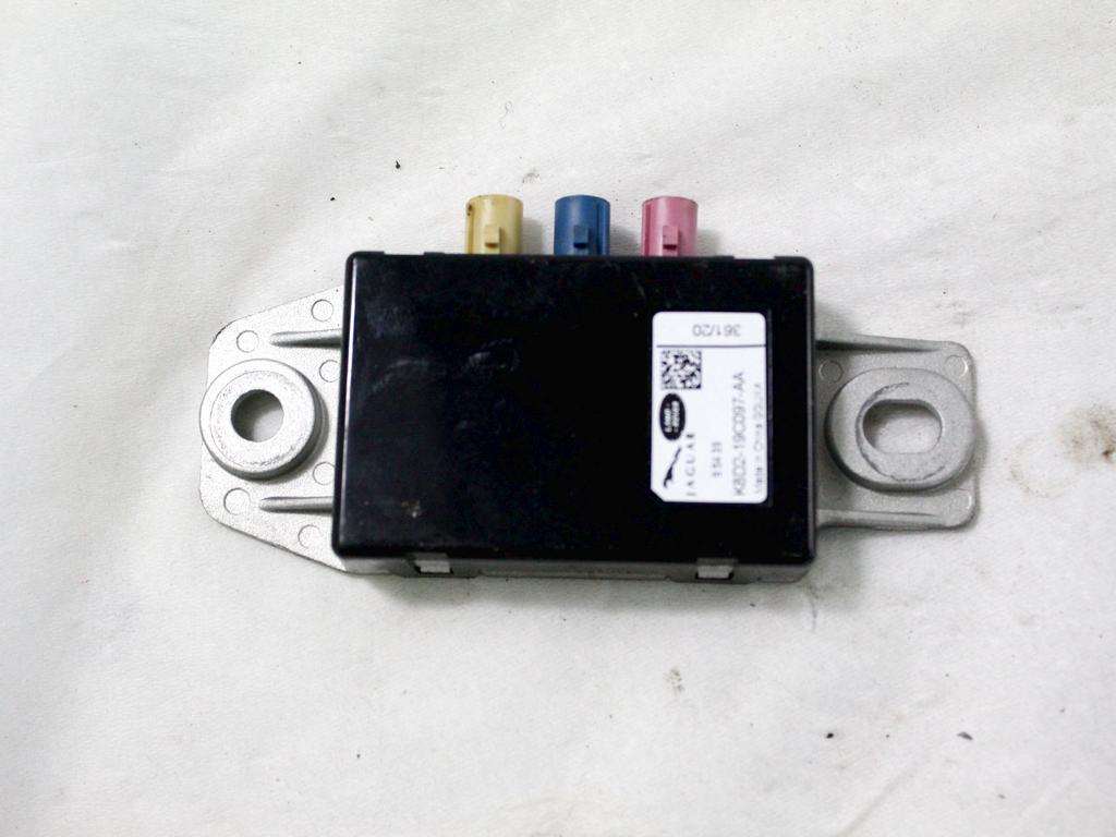 OJACEVALEC / ANTENA OEM N. K8D2-19C097-AA ORIGINAL REZERVNI DEL LAND ROVER RANGE ROVER EVOQUE L551 (DAL 2019)IBRIDO (ELETTRICO-DIESEL)   LETNIK 2021