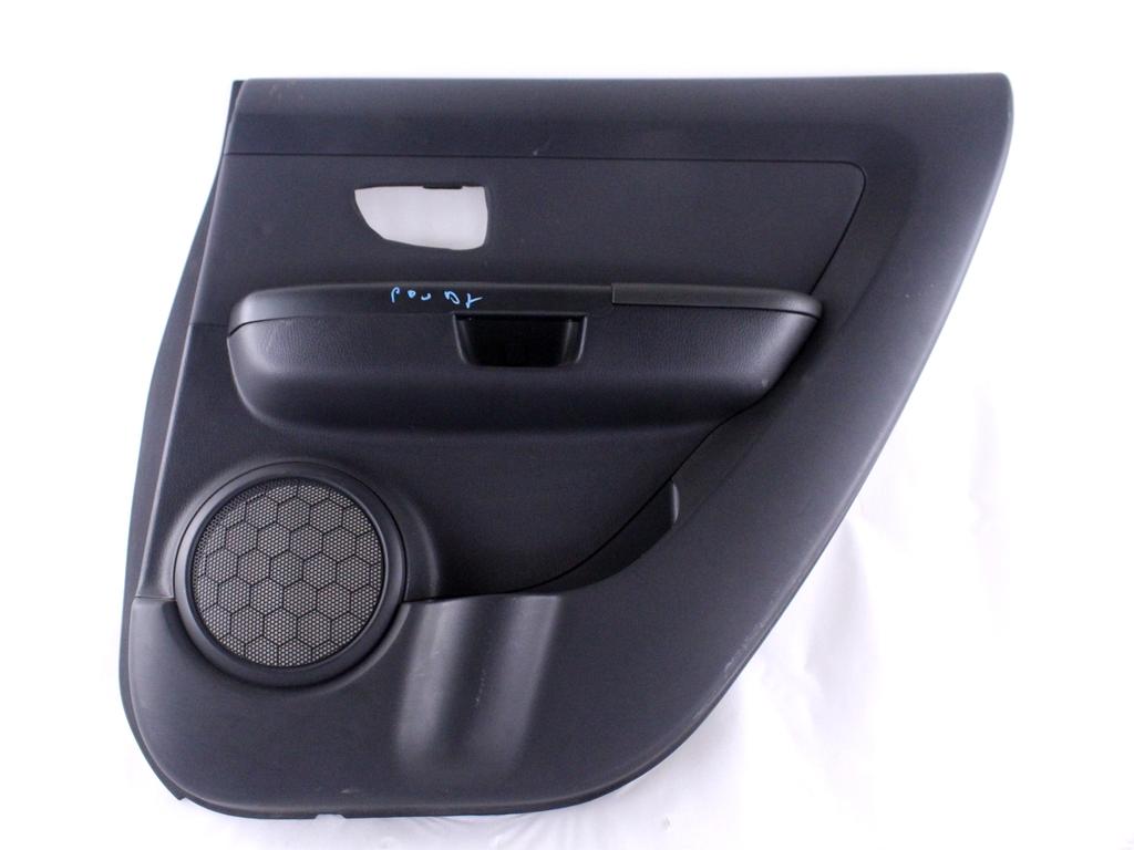 VRATNI PANEL OEM N. PNPDTKISOULAMMK1SV5P ORIGINAL REZERVNI DEL KIA SOUL AM MK1 (2008 - 2013) DIESEL LETNIK 2010