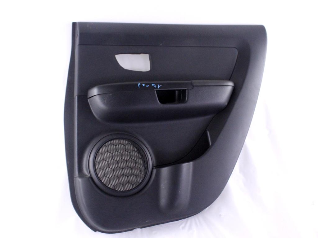 VRATNI PANEL OEM N. PNPDTKISOULAMMK1SV5P ORIGINAL REZERVNI DEL KIA SOUL AM MK1 (2008 - 2013) DIESEL LETNIK 2010