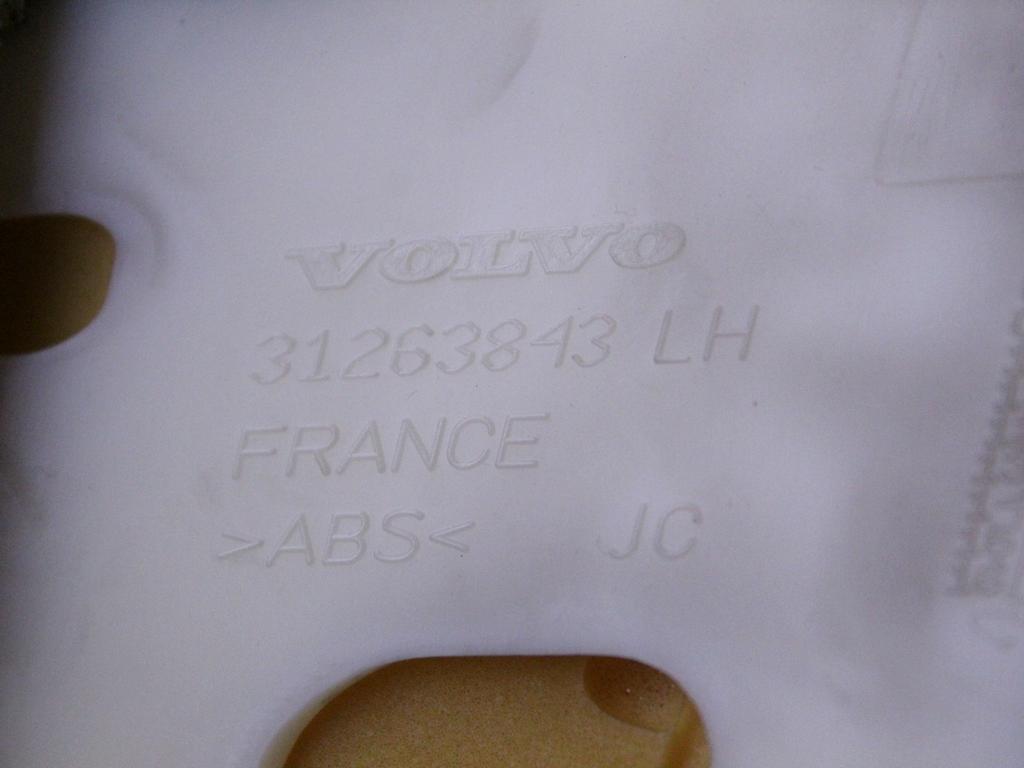 LATVIJSKI STRANSKI SEDEZI ZA ZADNJE SEDEZE OEM N. 28229 FIANCHETTI LATERALI SEDILI POSTERIORI ORIGINAL REZERVNI DEL VOLVO XC60 156 (2008 - 2013)DIESEL LETNIK 2013