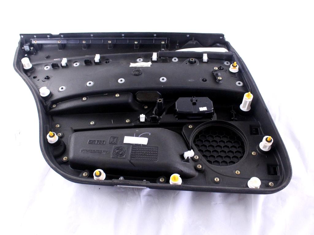 VRATNI PANEL OEM N. PNPDPLCTHESIS841BR4P ORIGINAL REZERVNI DEL LANCIA THESIS 841 (2002 - 2009) BENZINA LETNIK 2003