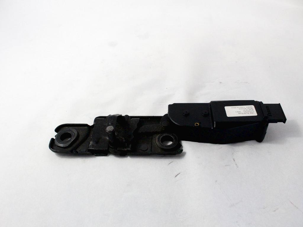 ZAKLEPANJE PRTLJA?NIH VRAT  OEM N. 4F9827383H ORIGINAL REZERVNI DEL AUDI A6 C7 BER/SW/ALLROAD (2011 - 2018)DIESEL LETNIK 2013