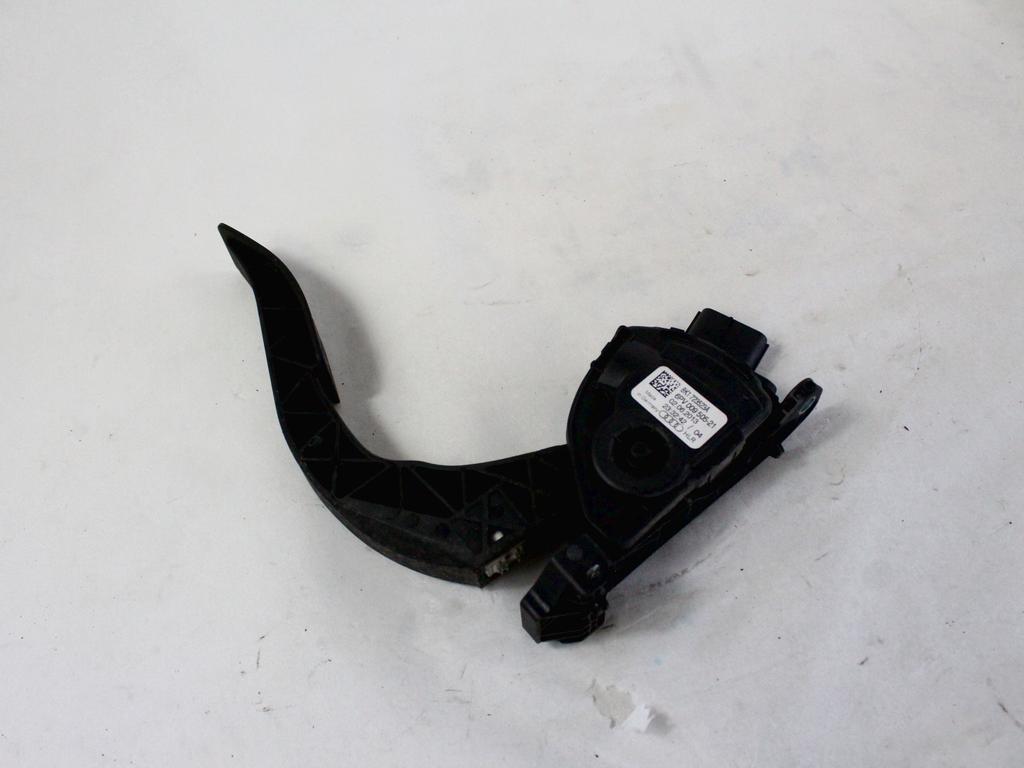 PEDALI OEM N. 8K1723523A ORIGINAL REZERVNI DEL AUDI A6 C7 BER/SW/ALLROAD (2011 - 2018)DIESEL LETNIK 2013