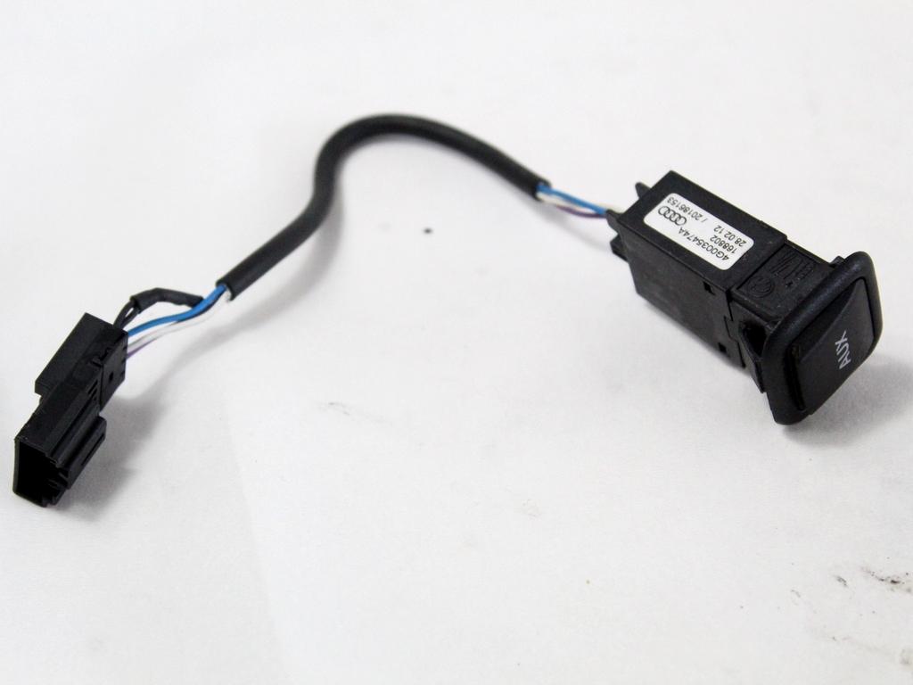 USB / AUX OEM N. 4G0035474A ORIGINAL REZERVNI DEL AUDI A6 C7 BER/SW/ALLROAD (2011 - 2018)DIESEL LETNIK 2013