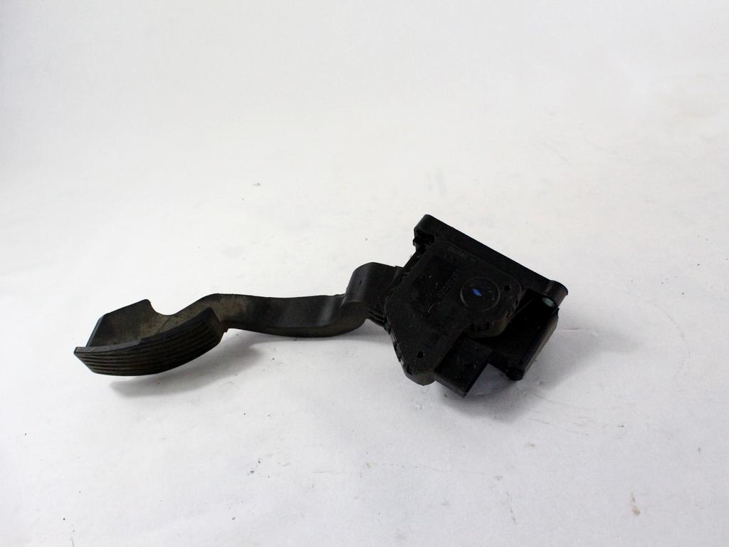 PEDALI OEM N. 55702020 ORIGINAL REZERVNI DEL ALFA ROMEO MITO 955 (2008 - 2018) BENZINA/GPL LETNIK 2010