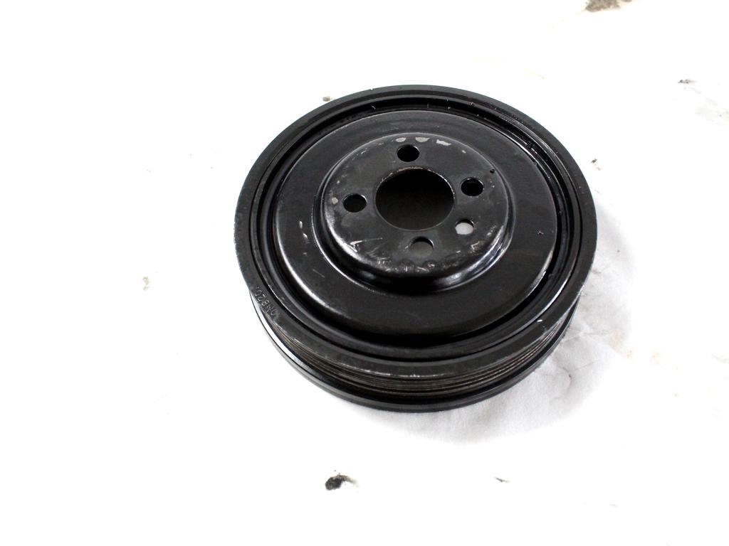 JERMENICA MOTORNE GREDI OEM N. 04L105243 ORIGINAL REZERVNI DEL VOLKSWAGEN T-ROC A11 (DAL 2017)  DIESEL LETNIK 2020