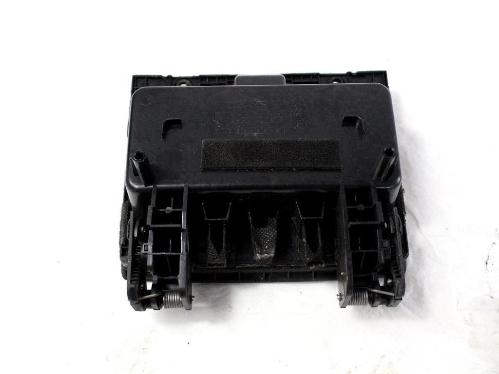 PREDAL ZA DOKUMENTE OEM N. 84745-2B000 ORIGINAL REZERVNI DEL HYUNDAI SANTA FE CM MK2 (2006 - 2012)DIESEL LETNIK 2011