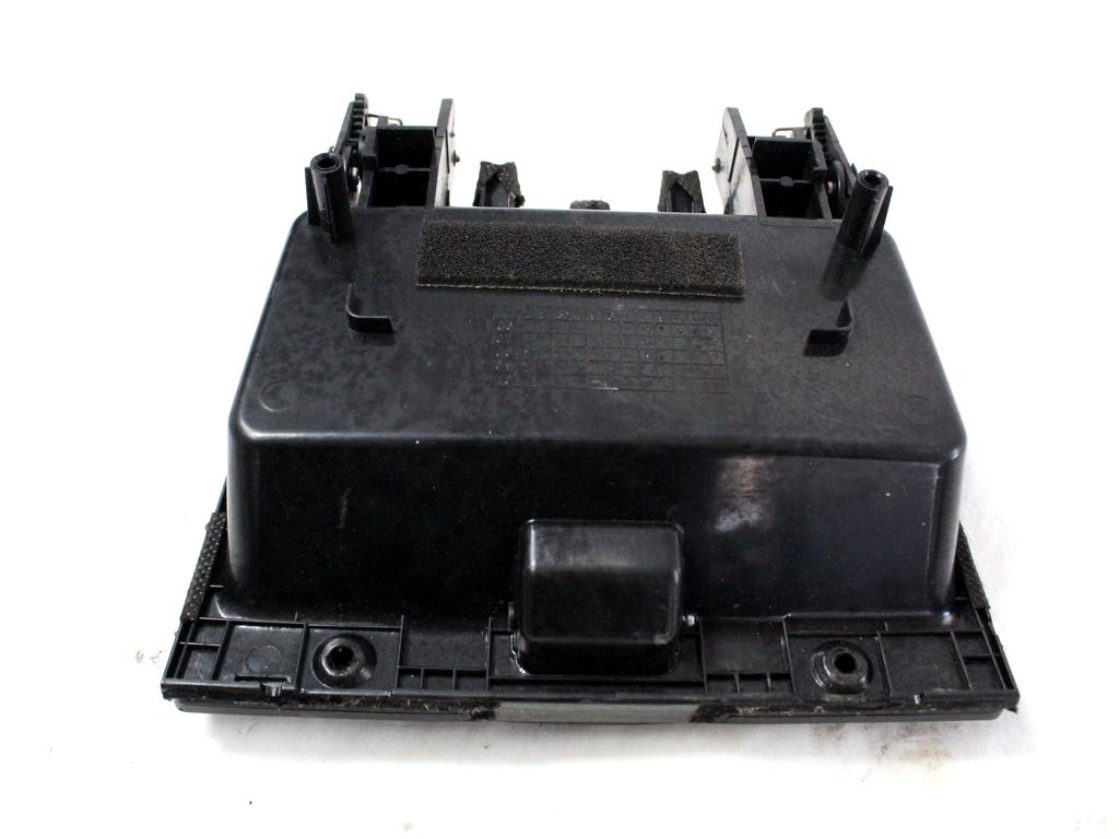 PREDAL ZA DOKUMENTE OEM N. 84745-2B000 ORIGINAL REZERVNI DEL HYUNDAI SANTA FE CM MK2 (2006 - 2012)DIESEL LETNIK 2011