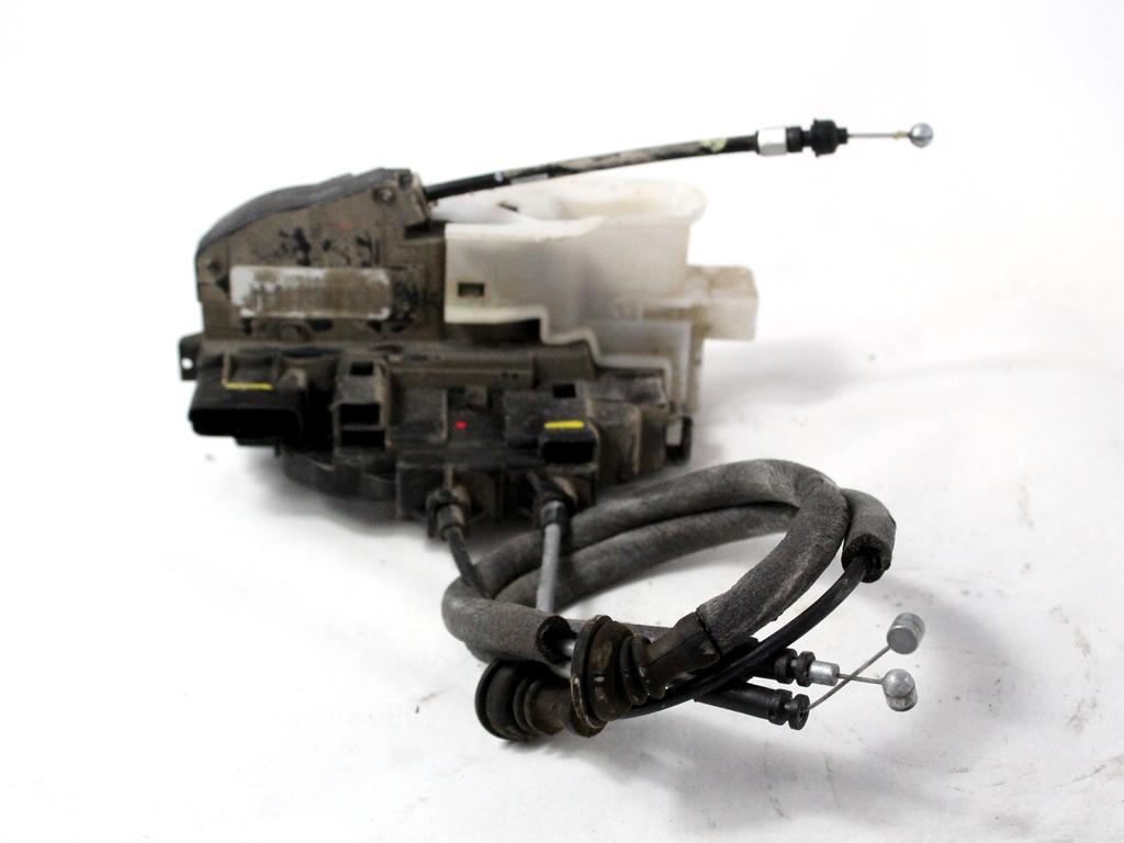 CENTRALNO ZAKLEPANJE ZADNJIH DESNIH VRAT OEM N. 81420-2B000 ORIGINAL REZERVNI DEL HYUNDAI SANTA FE CM MK2 (2006 - 2012)DIESEL LETNIK 2011