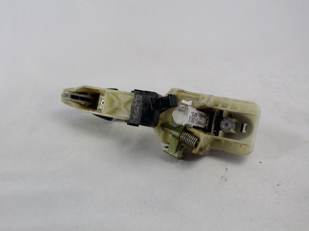 ZUNANJA KLJUKA ZADNJA LEVA VRATA OEM N. 826512B000 ORIGINAL REZERVNI DEL HYUNDAI SANTA FE CM MK2 (2006 - 2012)DIESEL LETNIK 2011