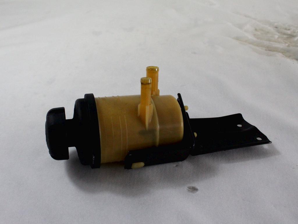 REZERVOAR CRPALKA  SERVO VOLAN OEM N. 571502B001 ORIGINAL REZERVNI DEL HYUNDAI SANTA FE CM MK2 (2006 - 2012)DIESEL LETNIK 2011