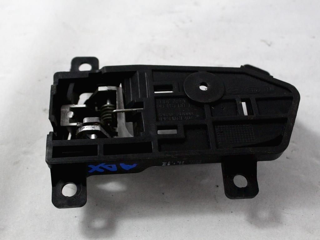 NOTRANJA KLJUKA  OEM N. 82620-3U000 ORIGINAL REZERVNI DEL KIA SPORTAGE SL MK3 (2010 - 2016)DIESEL LETNIK 2013