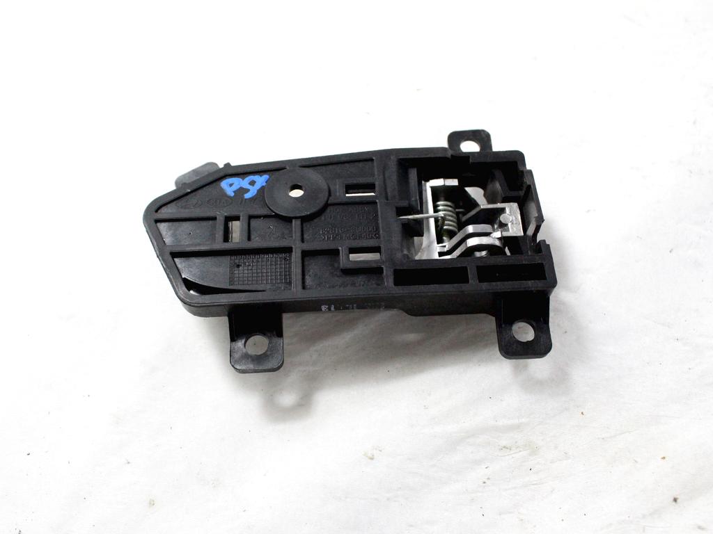 NOTRANJA KLJUKA  OEM N. 82610-3U000 ORIGINAL REZERVNI DEL KIA SPORTAGE SL MK3 (2010 - 2016)DIESEL LETNIK 2013