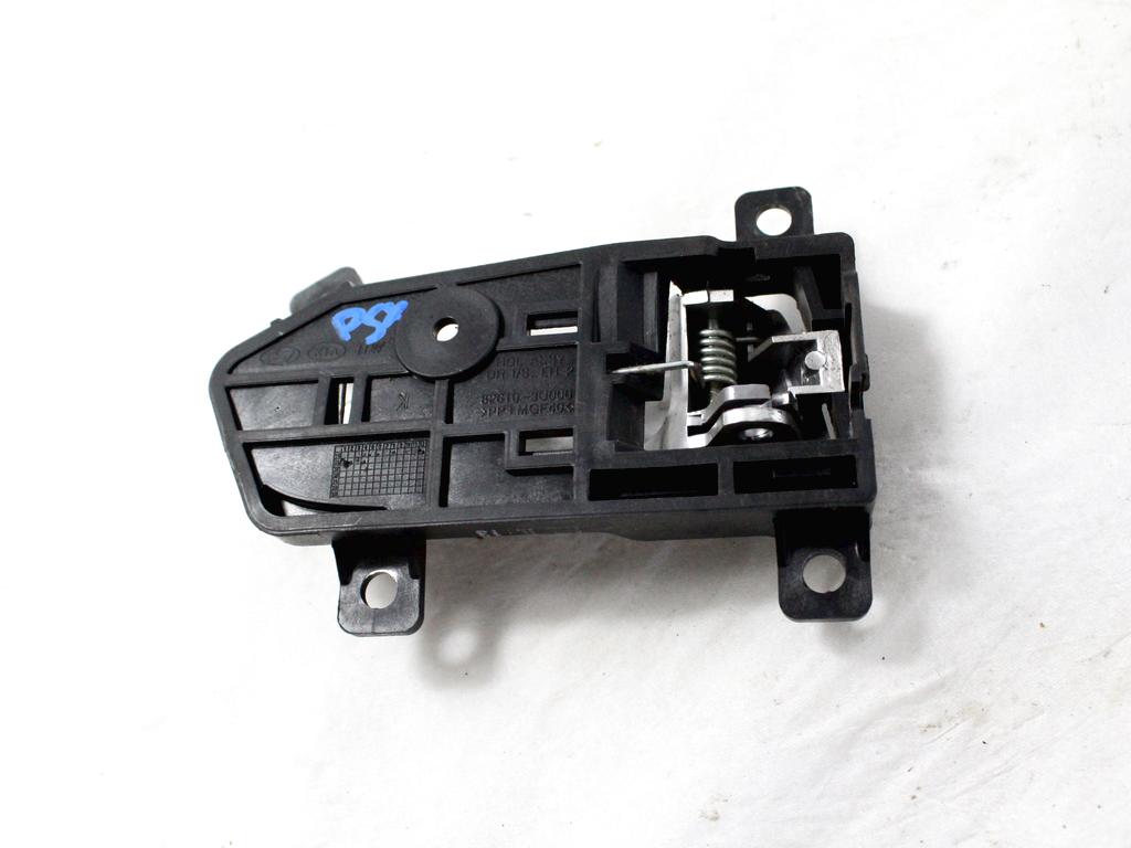 NOTRANJA KLJUKA  OEM N. 82610-3U000 ORIGINAL REZERVNI DEL KIA SPORTAGE SL MK3 (2010 - 2016)DIESEL LETNIK 2013