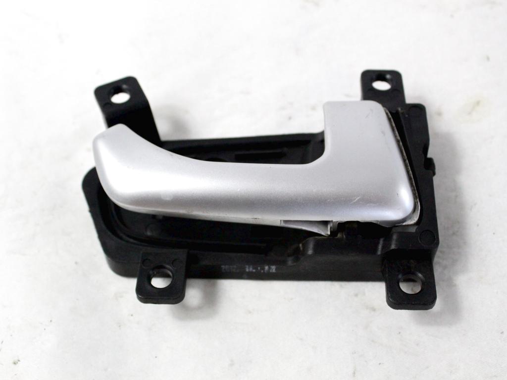 NOTRANJA KLJUKA  OEM N. 82620-3U000 ORIGINAL REZERVNI DEL KIA SPORTAGE SL MK3 (2010 - 2016)DIESEL LETNIK 2013