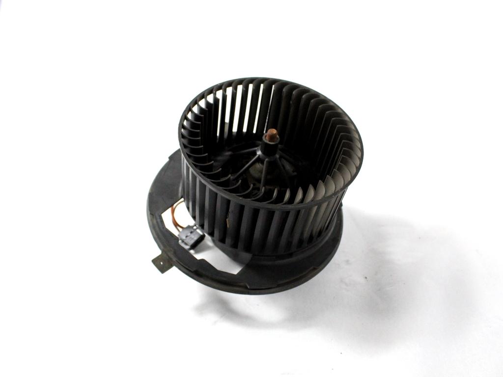 VENTILATOR  KABINE  OEM N. 3C1820015N ORIGINAL REZERVNI DEL VOLKSWAGEN TIGUAN 5N MK1 (2007 - 2011)DIESEL LETNIK 2009