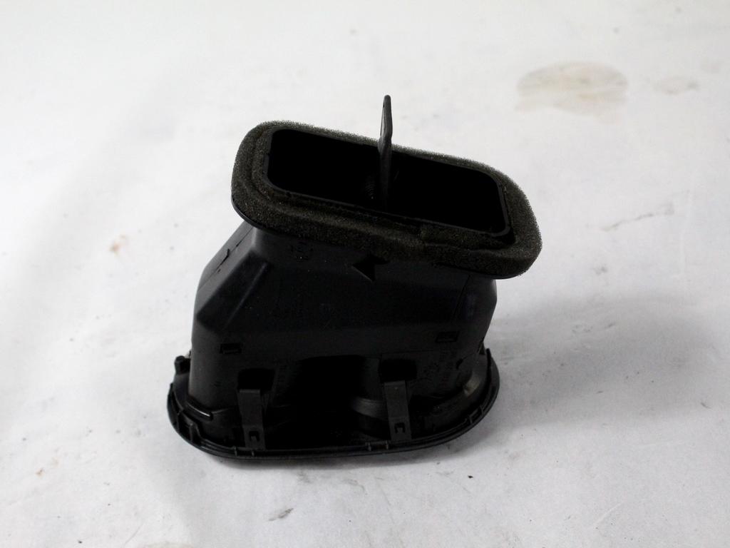 ODVOD ZRAKA OEM N. 5N0819703A ORIGINAL REZERVNI DEL VOLKSWAGEN TIGUAN 5N MK1 (2007 - 2011)DIESEL LETNIK 2009