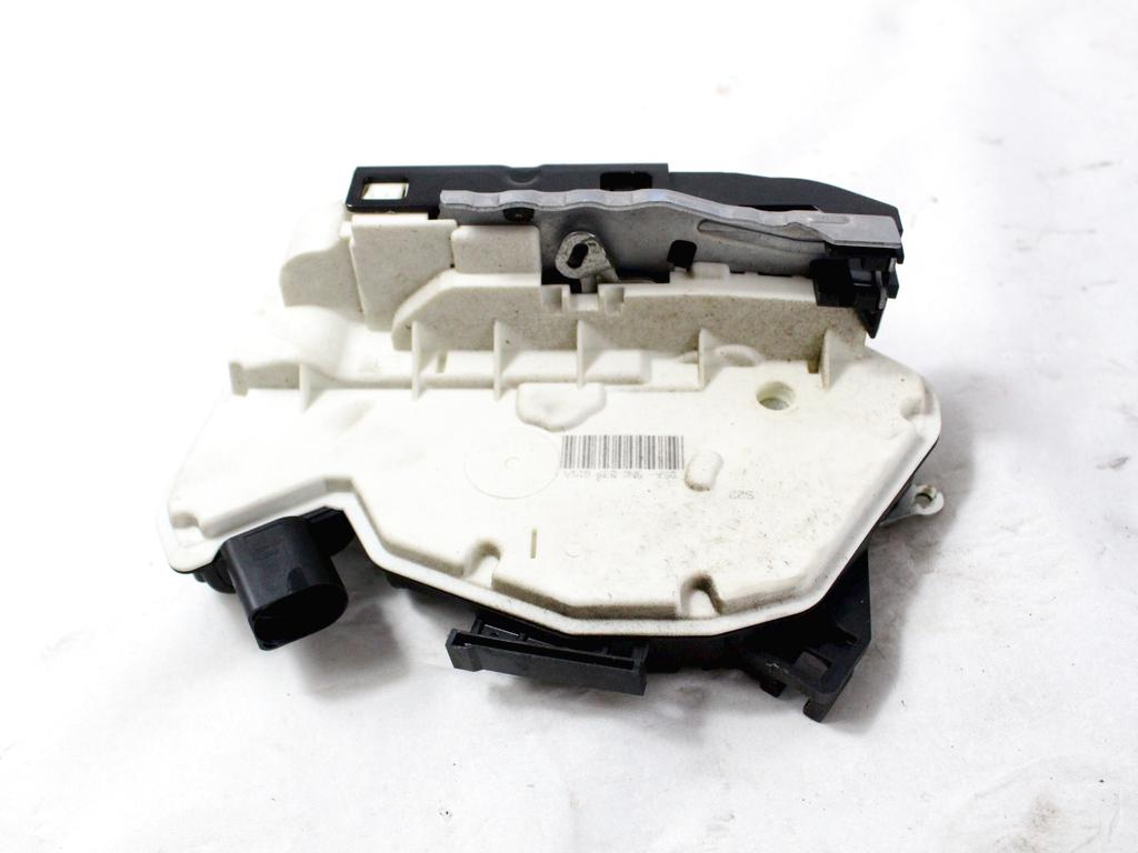 CENTRALNA KLJUCAVNICA ZADJIH LEVIH VRAT OEM N. 5N0839015A ORIGINAL REZERVNI DEL VOLKSWAGEN TIGUAN 5N MK1 (2007 - 2011)DIESEL LETNIK 2009