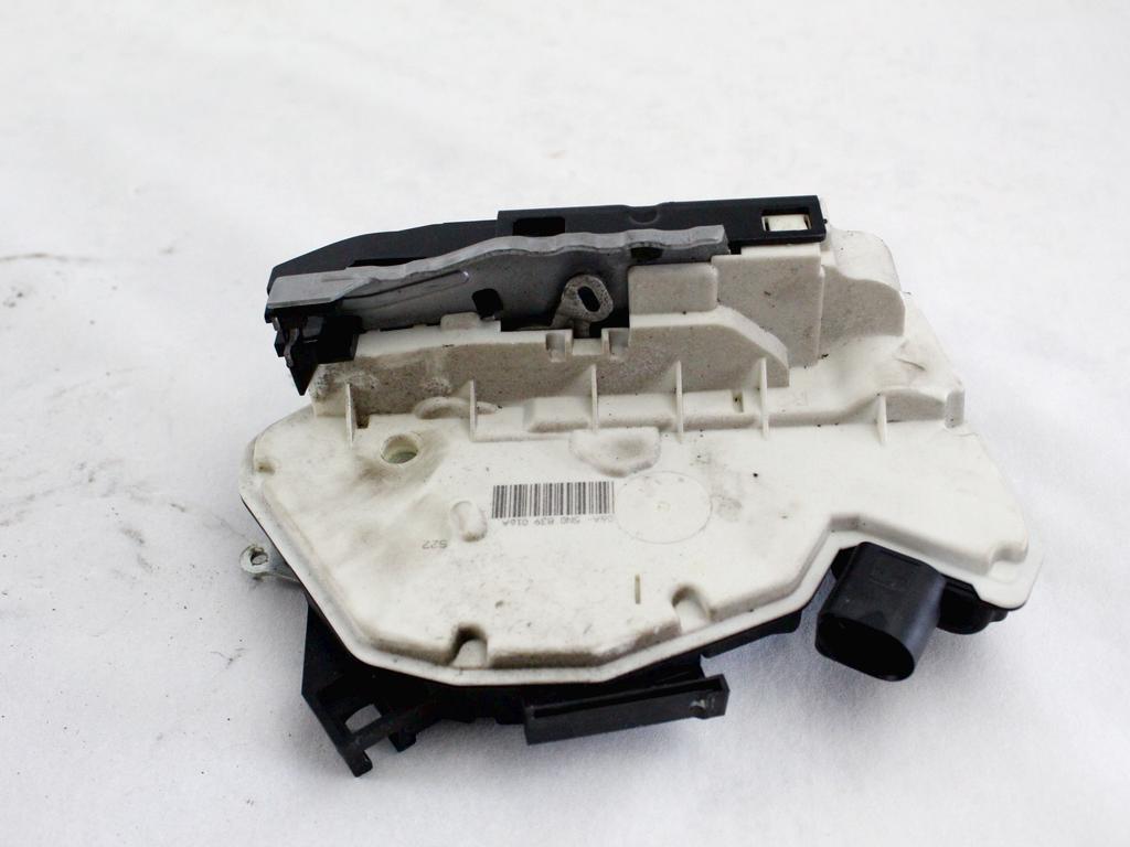 CENTRALNO ZAKLEPANJE ZADNJIH DESNIH VRAT OEM N. 5N0839016A ORIGINAL REZERVNI DEL VOLKSWAGEN TIGUAN 5N MK1 (2007 - 2011)DIESEL LETNIK 2009