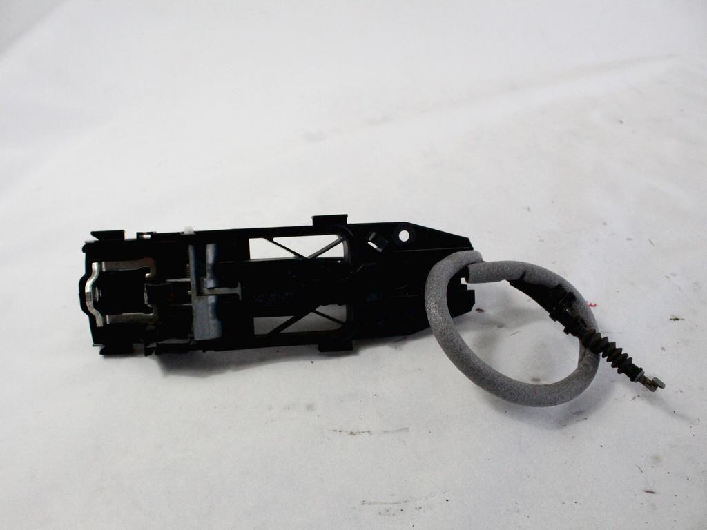 ZUNANJA KLJUKA SPREDNJA LEVA VRATA OEM N. 5N0837205MGRU ORIGINAL REZERVNI DEL VOLKSWAGEN TIGUAN 5N MK1 (2007 - 2011)DIESEL LETNIK 2009