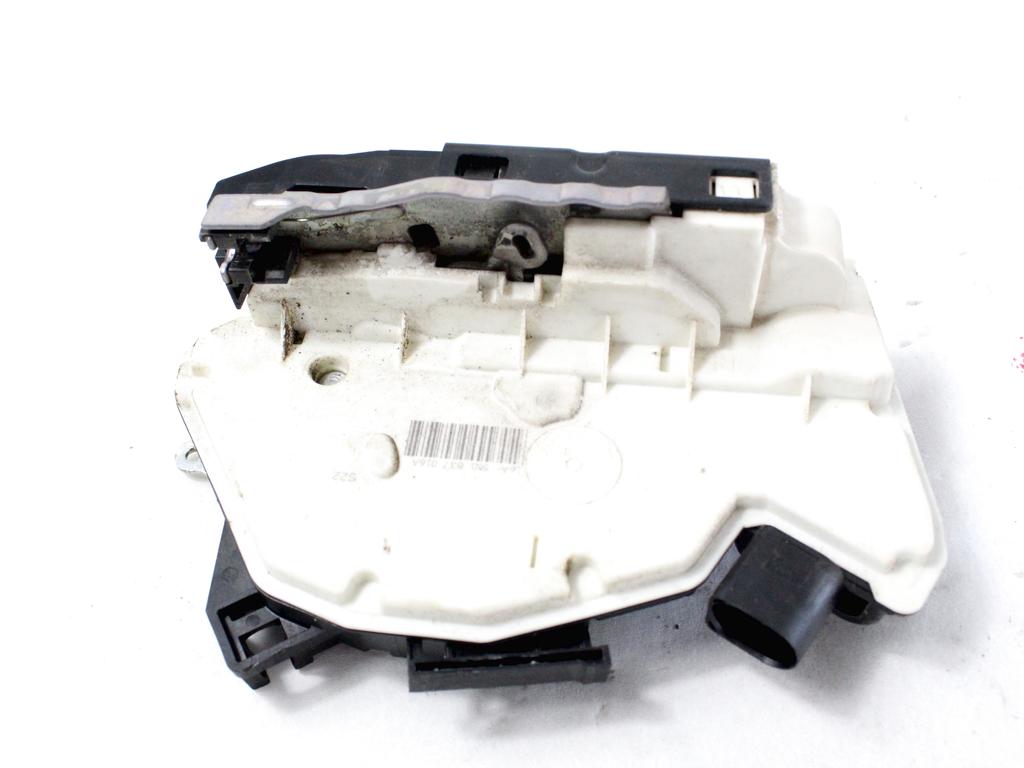 CENTRALNI ZAKLEP SPREDNJIH VRAT  OEM N. 5N1837016A ORIGINAL REZERVNI DEL VOLKSWAGEN TIGUAN 5N MK1 (2007 - 2011)DIESEL LETNIK 2009