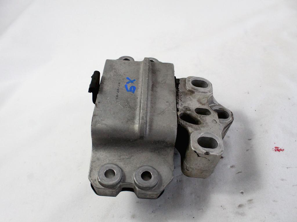 NOSILCI MOTORJA/DRUGO OEM N. 5N0199555 ORIGINAL REZERVNI DEL VOLKSWAGEN TIGUAN 5N MK1 (2007 - 2011)DIESEL LETNIK 2009