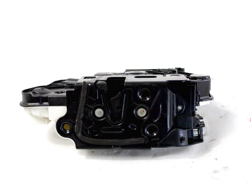 CENTRALNO ZAKLEPANJE PREDNIH LEVIH VRAT OEM N. 5N1837015A ORIGINAL REZERVNI DEL VOLKSWAGEN TIGUAN 5N MK1 (2007 - 2011)DIESEL LETNIK 2009