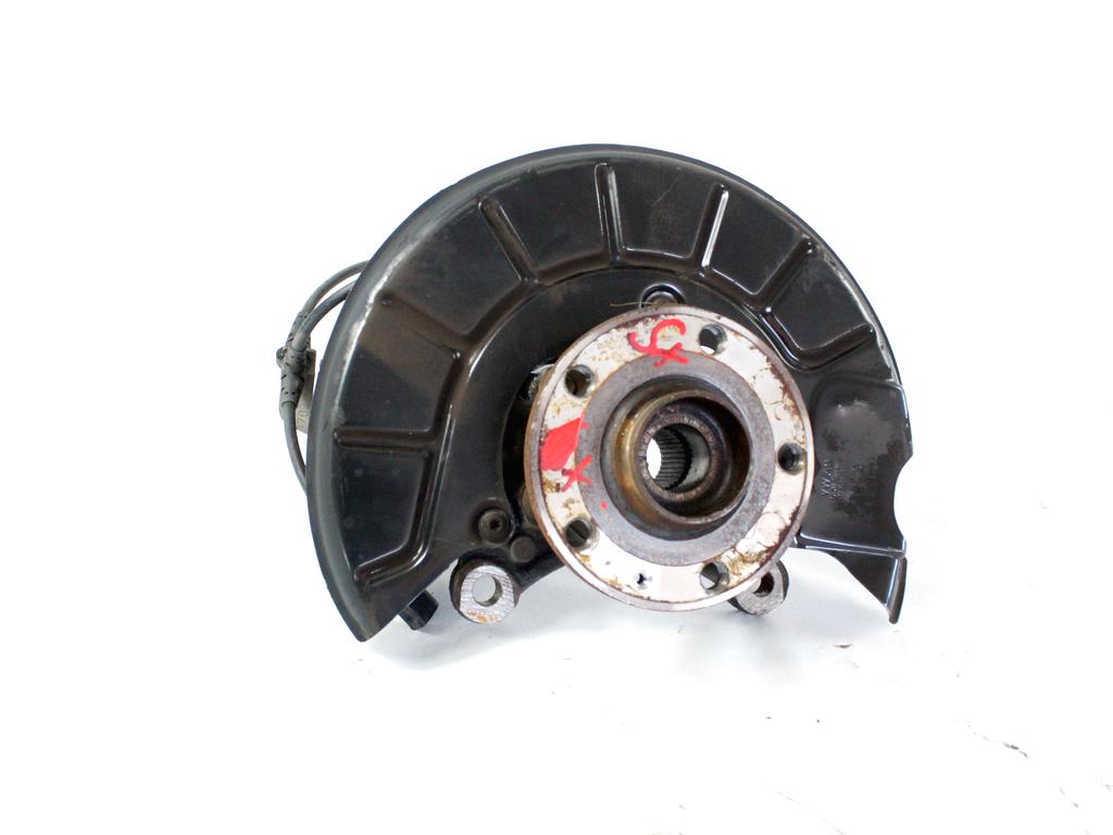 LEVI VRTLJIVI LEZAJ / PESTO KOLESA Z LEZAJEM SPREDAJ OEM N. 1K0407255AA ORIGINAL REZERVNI DEL VOLKSWAGEN TIGUAN 5N MK1 (2007 - 2011)DIESEL LETNIK 2009