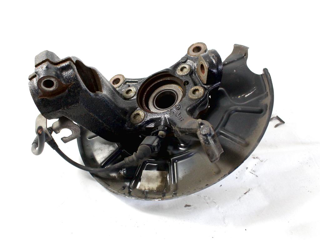 LEVI VRTLJIVI LEZAJ / PESTO KOLESA Z LEZAJEM SPREDAJ OEM N. 1K0407255AA ORIGINAL REZERVNI DEL VOLKSWAGEN TIGUAN 5N MK1 (2007 - 2011)DIESEL LETNIK 2009