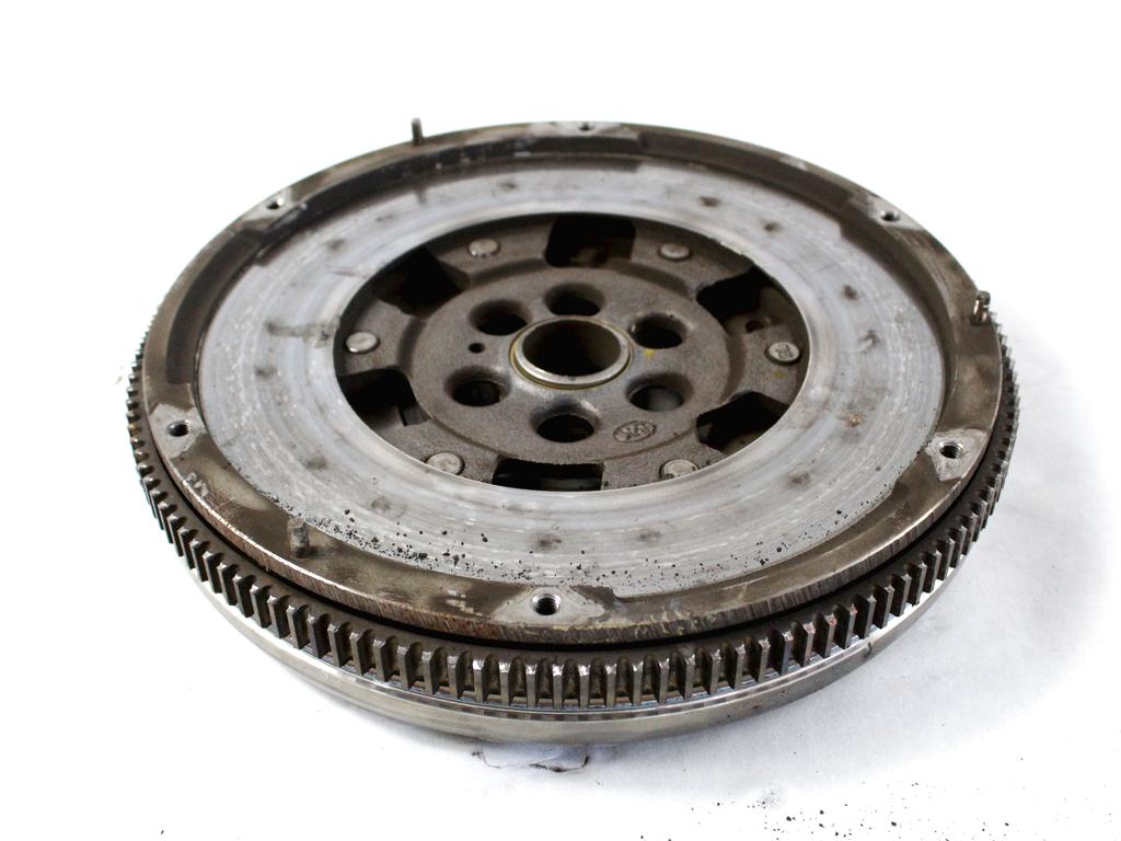 VZRTAJNIK OEM N. 03L105266Q ORIGINAL REZERVNI DEL VOLKSWAGEN TIGUAN 5N MK1 (2007 - 2011)DIESEL LETNIK 2009