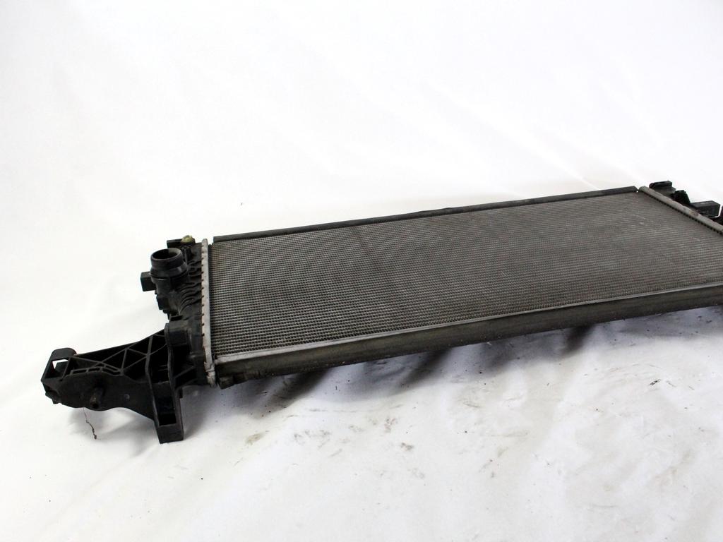 RADIATOR VODE OEM N. 13453907 ORIGINAL REZERVNI DEL OPEL ASTRA K B16 5P/3P/SW (2015 - 2021)DIESEL LETNIK 2017