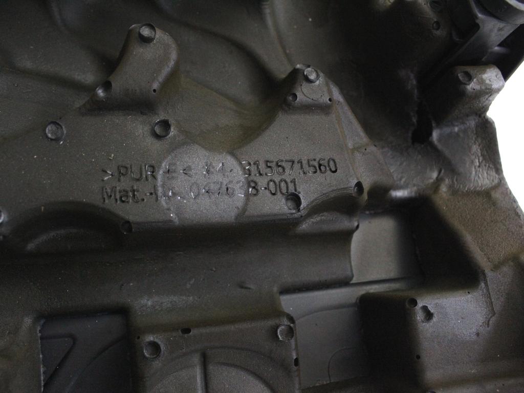 POKROV MOTORJA  OEM N. 55498658 ORIGINAL REZERVNI DEL OPEL ASTRA K B16 5P/3P/SW (2015 - 2021)DIESEL LETNIK 2017