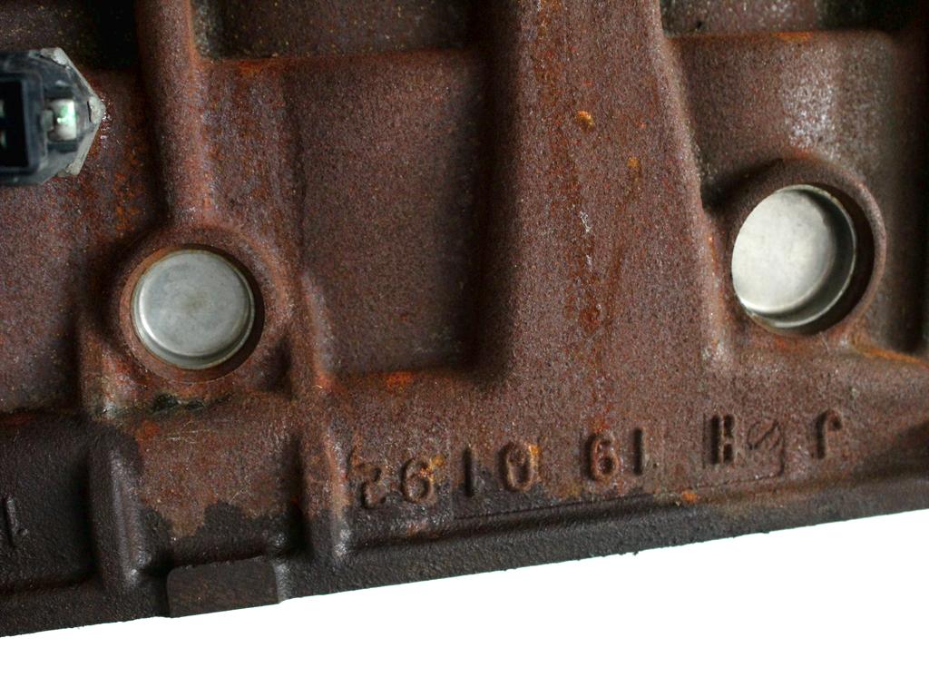 BLOK MOTORJA OEM N. 6001549035 ORIGINAL REZERVNI DEL DACIA SANDERO MK1 (2008 - 2012) BENZINA/GPL LETNIK 2010