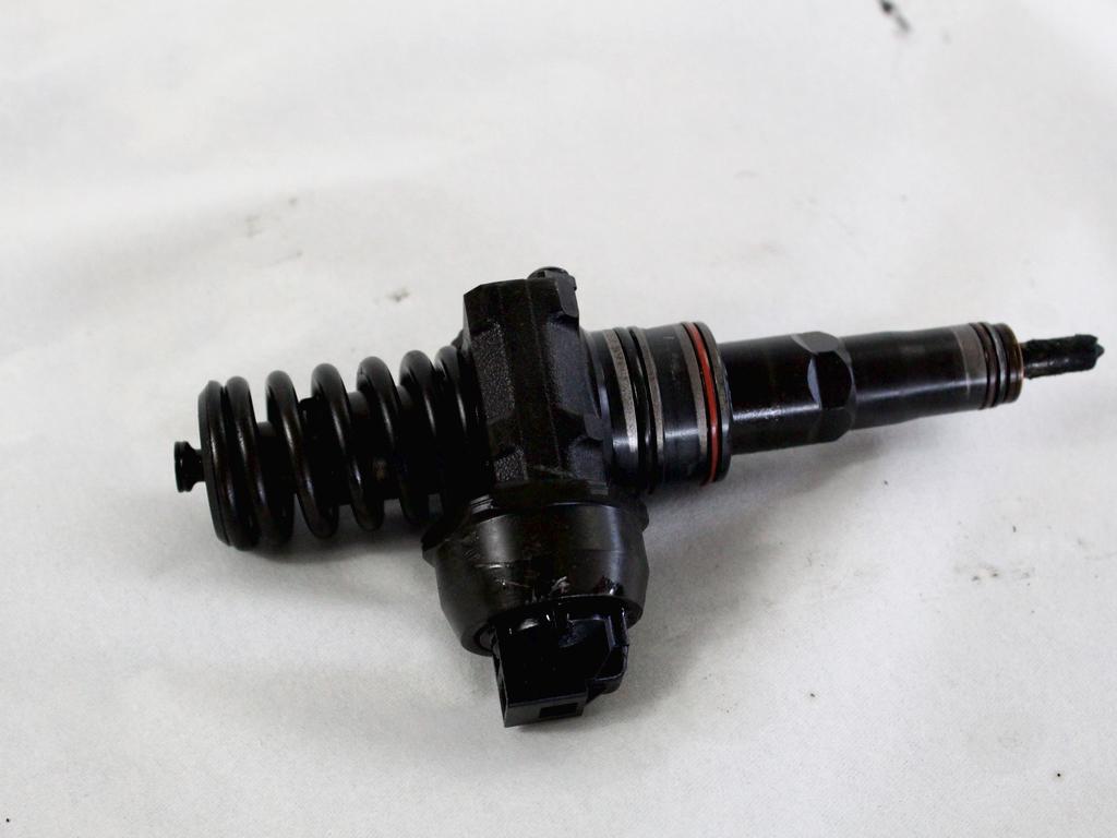 INJEKTORJI DIESEL OEM N. 038130073BA ORIGINAL REZERVNI DEL AUDI A4 B6 8E2 8E5 BER/SW (2001 - 2005) DIESEL LETNIK 2002