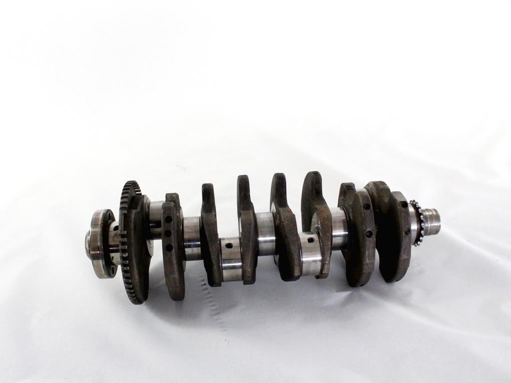 GRED MOTORJA OEM N. 038105021K ORIGINAL REZERVNI DEL AUDI A4 B6 8E2 8E5 BER/SW (2001 - 2005) DIESEL LETNIK 2002